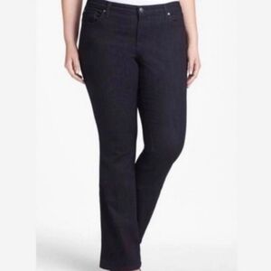 Jessica Simpson Rockin Curvy Boot cut Jeans 33
